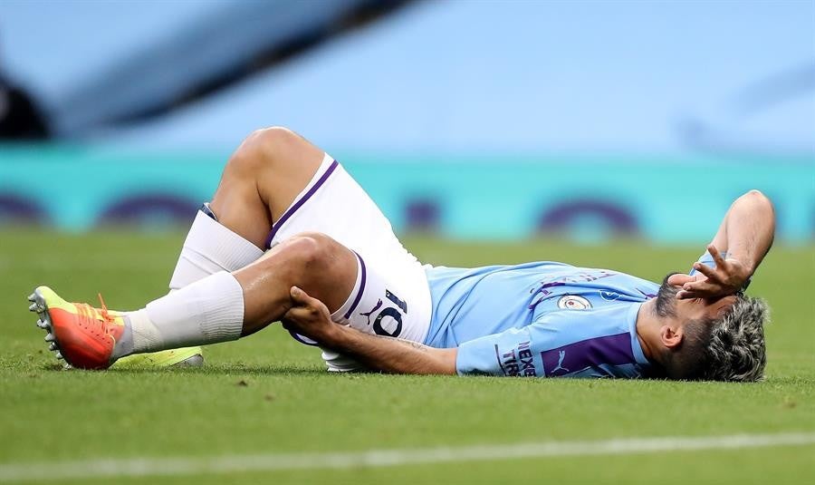  Kun Agüero se lesionó ante el Burnley