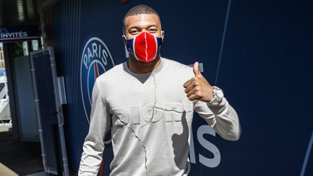 Kylian Mbappé en su regreso a las instalaciones del PSG