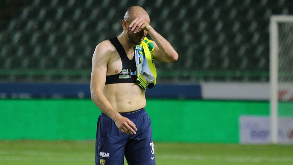 Carlos González se lamenta tras el juego vs León