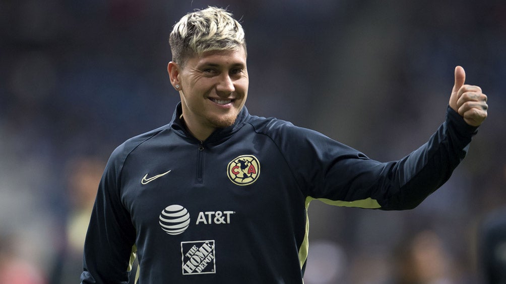 Nico Castillo durante un entrenamiento con América