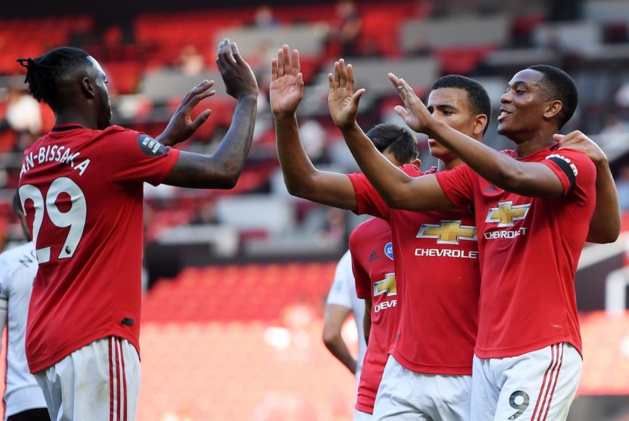 El francés celebra uno de sus goles con los Red Devils