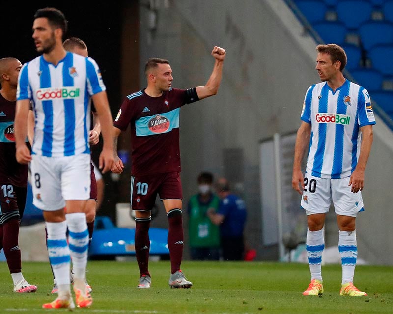 Iago Aspas festeja su gol de penalti en LaLiga 