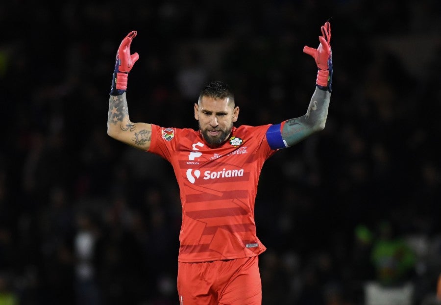 Jonathan Orozco durante un partido con Santos