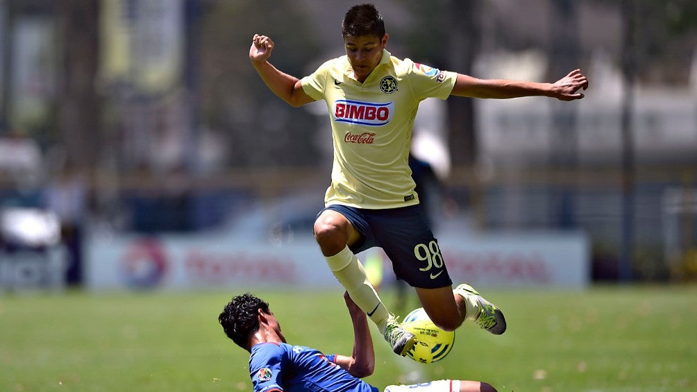 Emilio Sánchez durante un partido con América Sub 20