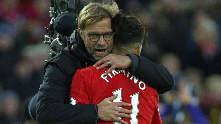 Liverpool se alza con su primer título de Premier League