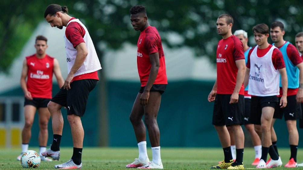 Serie A: Zlatan Ibrahimovic volvió a entrenar con el Milan y jugaría ante la Roma