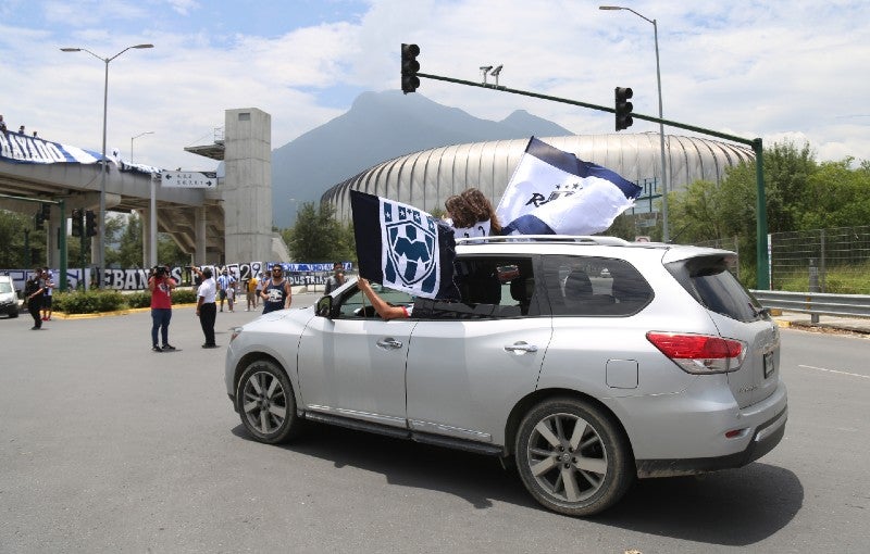 La afición llegando al Estadio BBVA