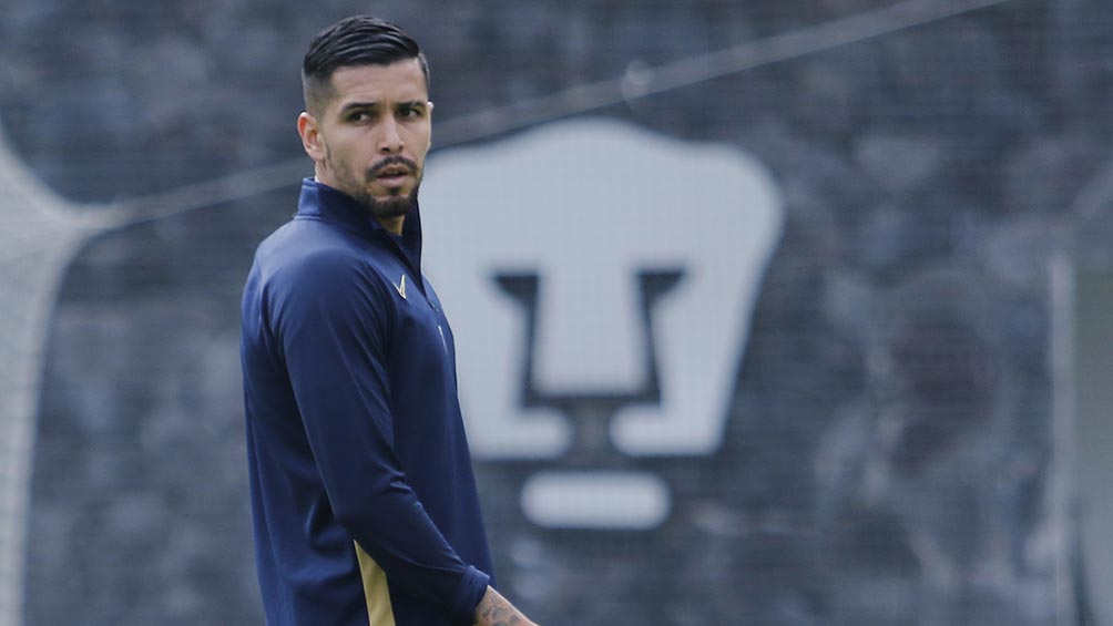 David Cabrera en entrenamiento con los Pumas 