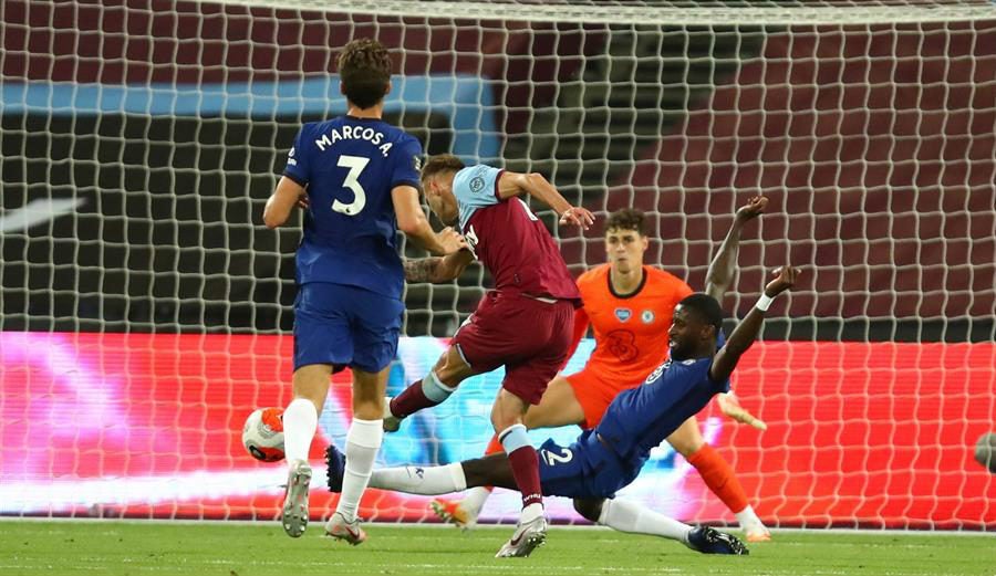 Andriy Yarmolenko marca el gol de la victoria para los Hammers