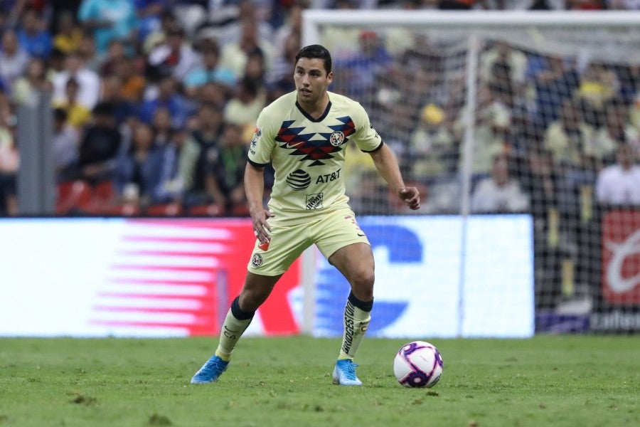 Jorge Sánchez durante un partido con América