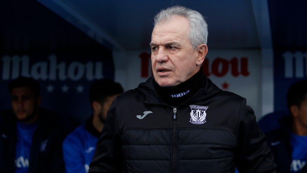 Javier Aguirre durante un partido del Leganés