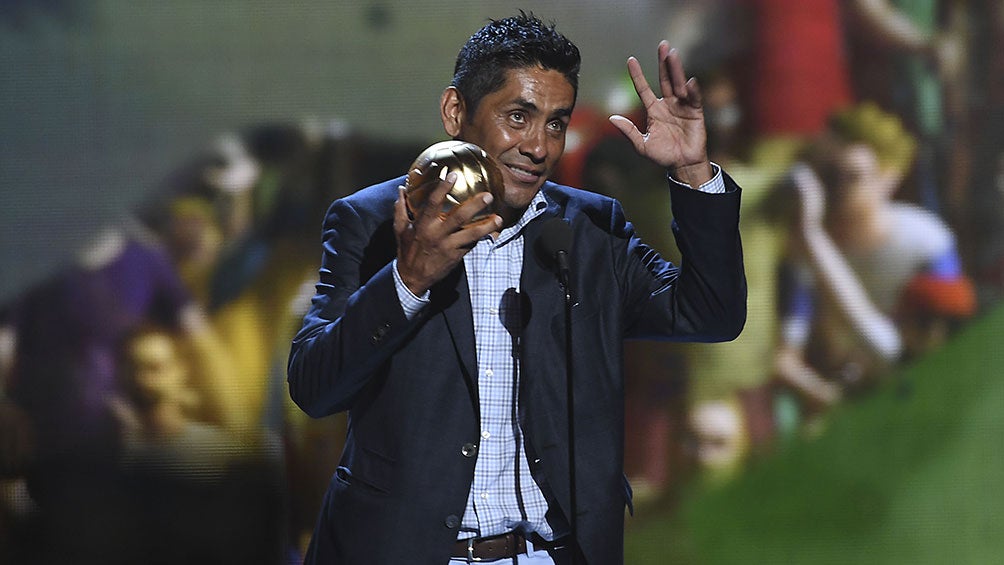 Jorge Campos en una ceremonia de Balón de Oro