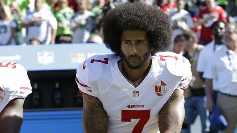 Kaepernick previo a un juego con los San Francisco 49ers