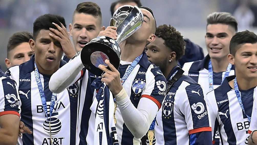 Funes Mori y Rayados celebran el Título de Liga MX