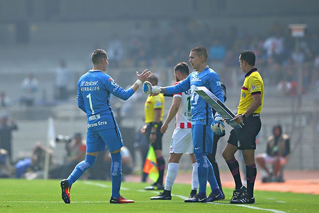 Saldívar y Palacios en un juego de Pumas