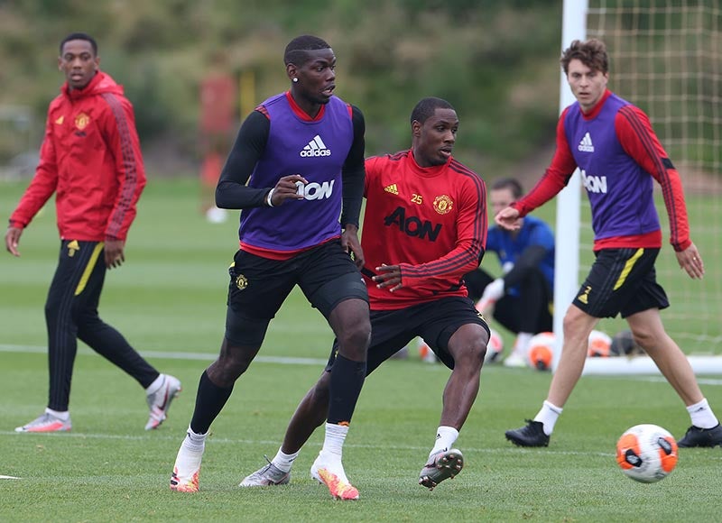 Pogba durante un entrenamiento con los Red Devils 