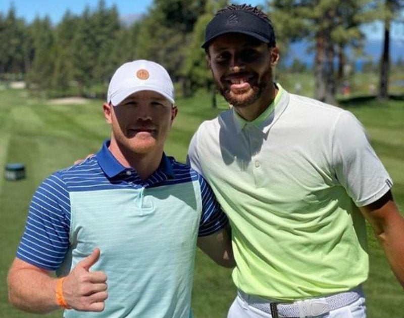 Canelo y Stephen Curry en el campo de golf