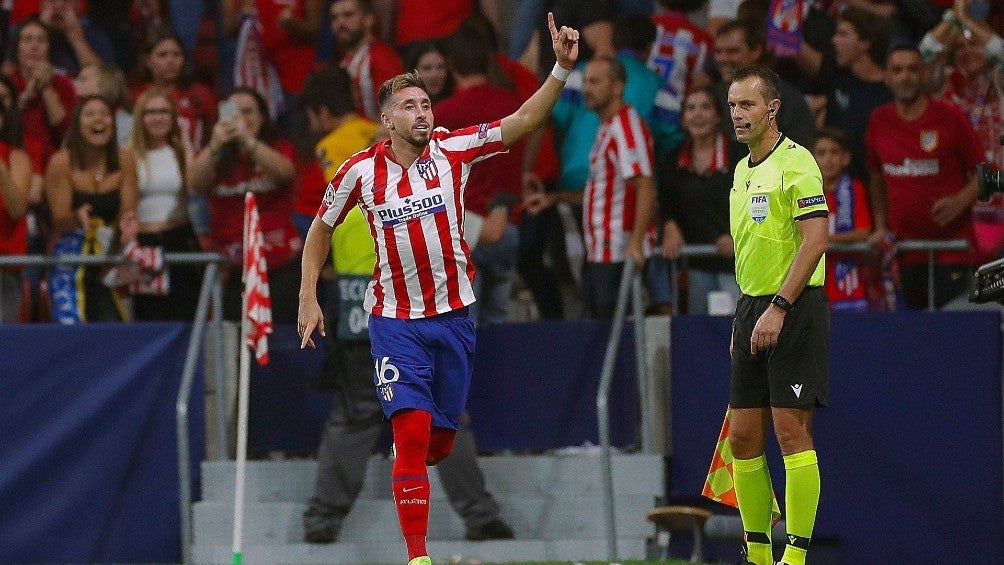 Héctor Herrera durante un partido con Atlético de Madrid