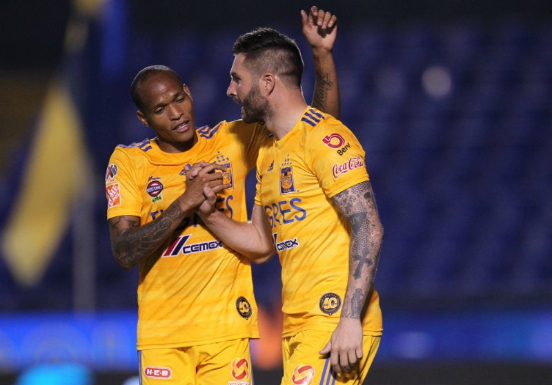 Tigres en festejo de gol