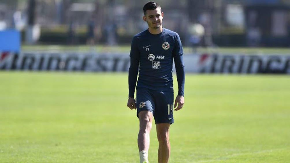 Benedetti en entrenamiento en Coapa 