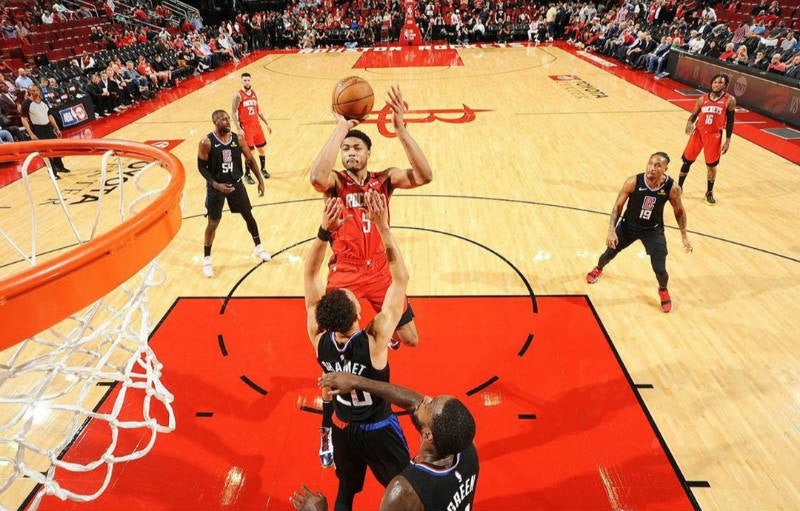 Bruno Caboclo durante su un partido de los Rockets