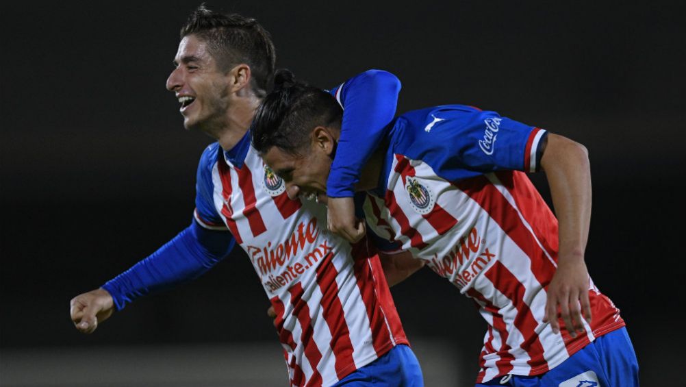 Brizuela celebrando su anotación ante América