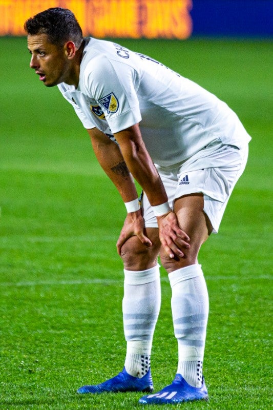 Javier Hernández durante un partido con Galaxy