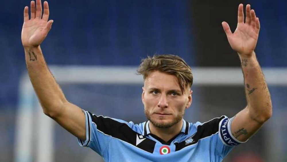 Ciro Immobile celebrando una anotación con la Lazio