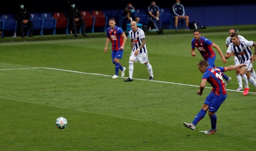 Pablo de Blasis durante un partido con Eibar