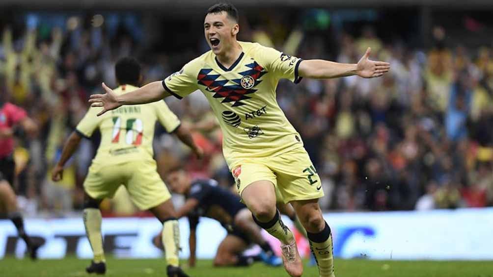 El uruguayo, en pleno festejo de su primer gol en México