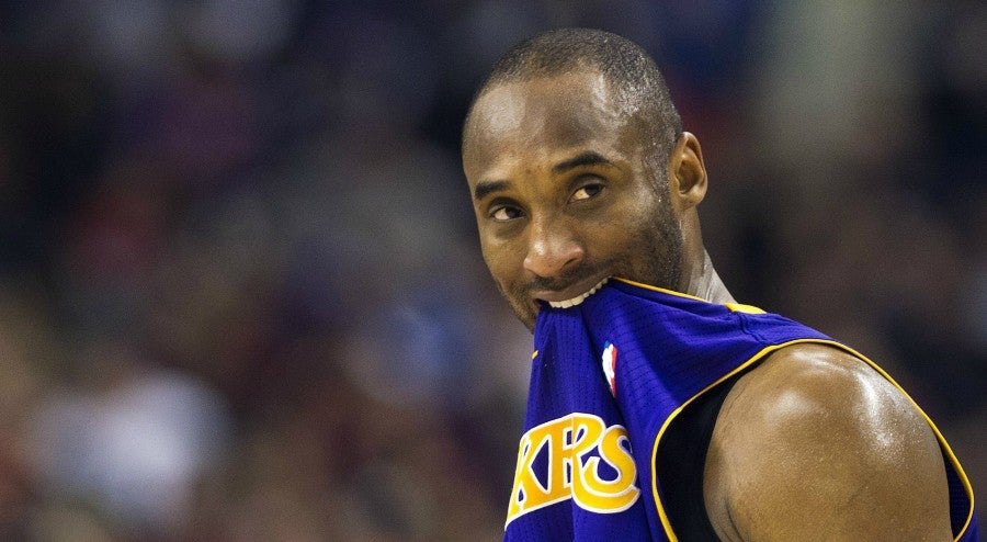 Kobe Bryant durante un partido con los Lakers