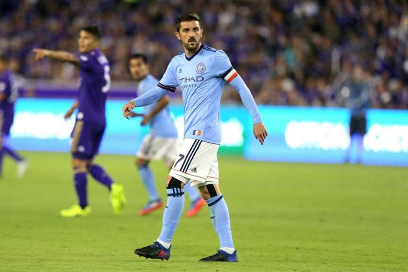 David Villa durante un duelo con el New York City