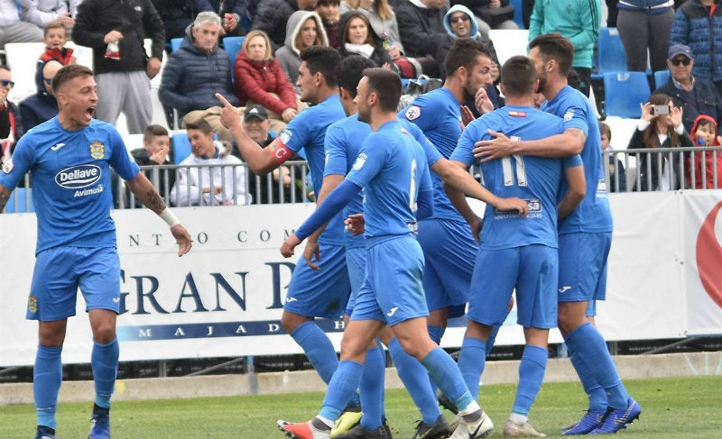 Fuenlabrada en festejo de gol