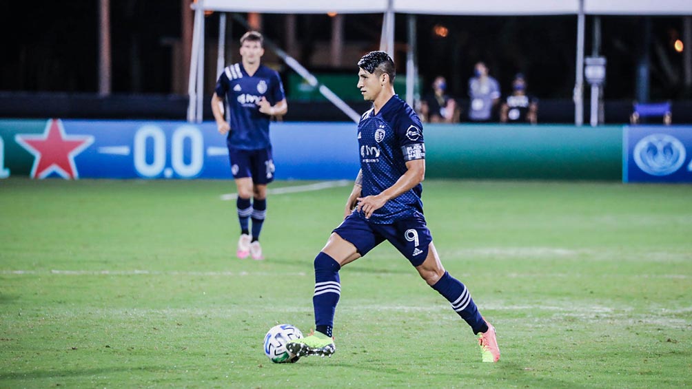 Alan Pulido: Anotó penalti en victoria del Sporting sobre Whitecaps