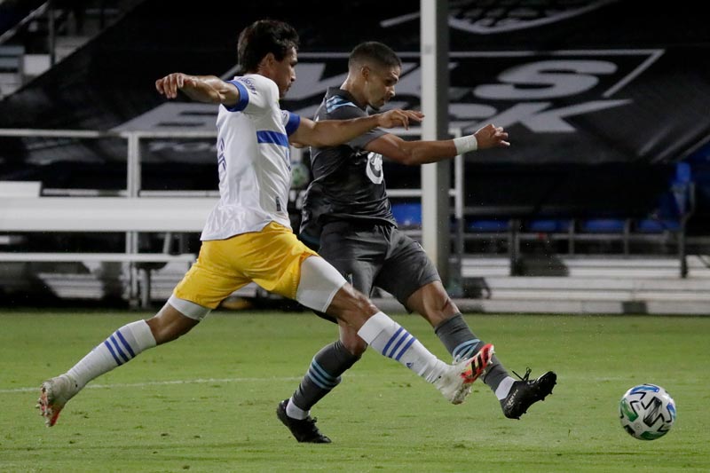 El mexicano en acción contra el Minnesota United