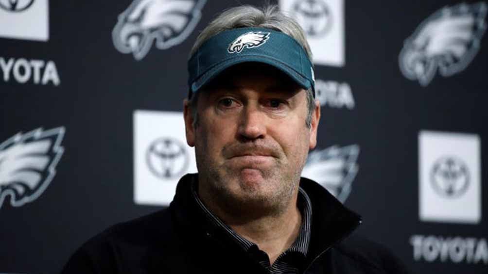 Doug Pederson en un conferencia de prensa