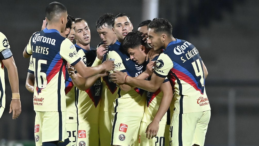 América: Miguel Herrera aseguró que tiene plantel completo