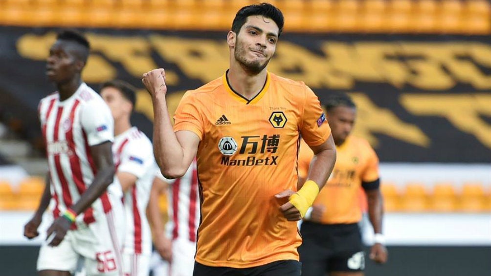 Raúl Jiménez: Wolverhampton tomó la ventaja ante Olympiacos con gol del mexicano