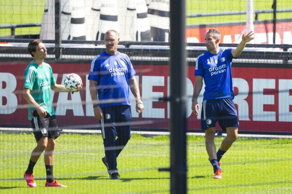 Robin van Persie en práctica con Feyenoord