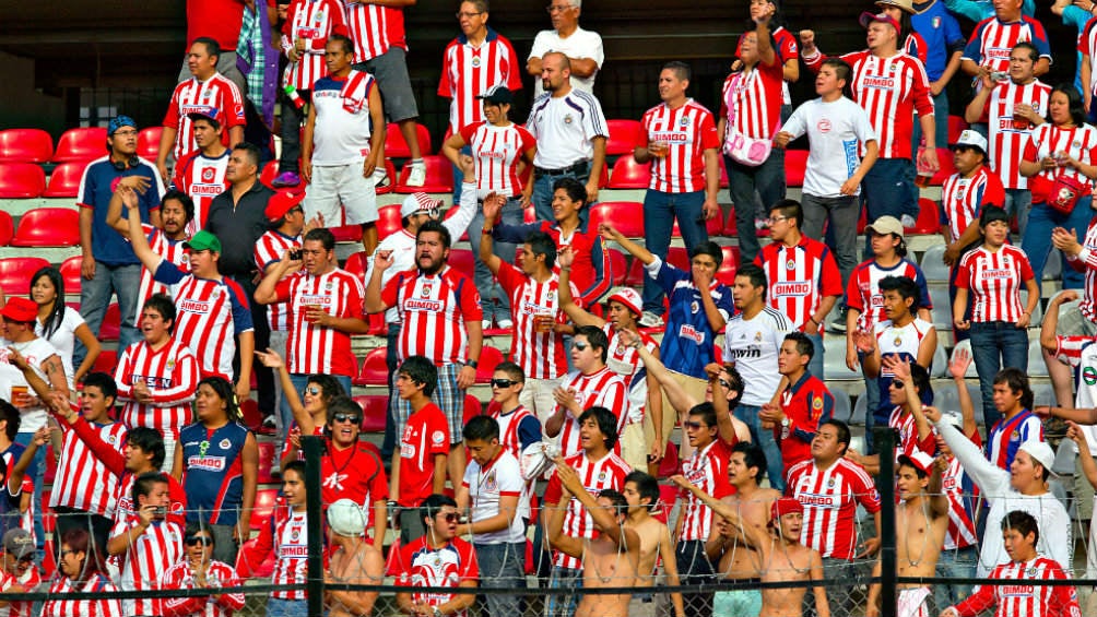 Chivas: Afición se queja de los problemas de Blim en el partido contra Puebla