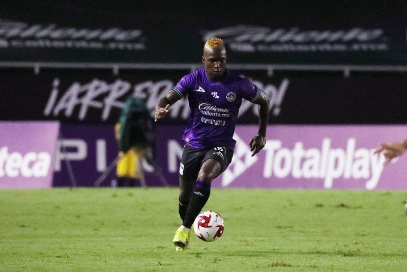 José Ortiz en partido con Mazatlán FC