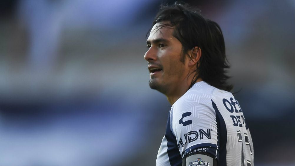 Jorge Hernández en acción con Pachuca