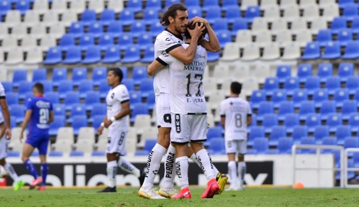 Jugadores de Gallos en festejo