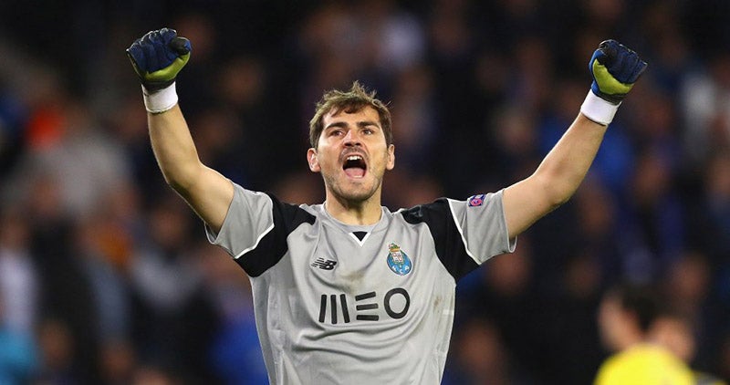 Iker Casillas festeja un gol del Porto 