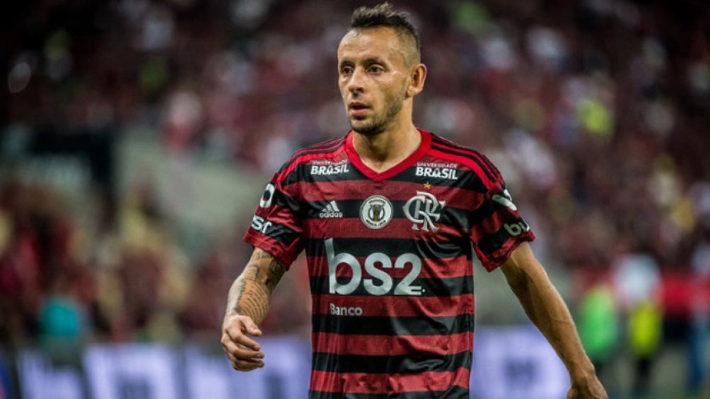 Ao contrário de Rafinha, Isla recusou o Olympiacos pelo Flamengo FlaResenha