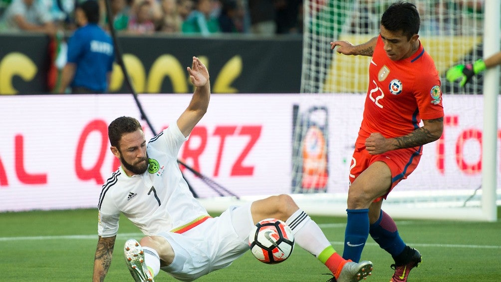 Layún en goleada vs Chile en Copa América