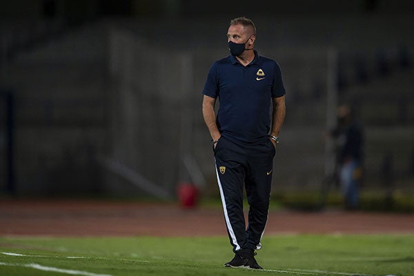  Andrés Lillini en un partido con Pumas 