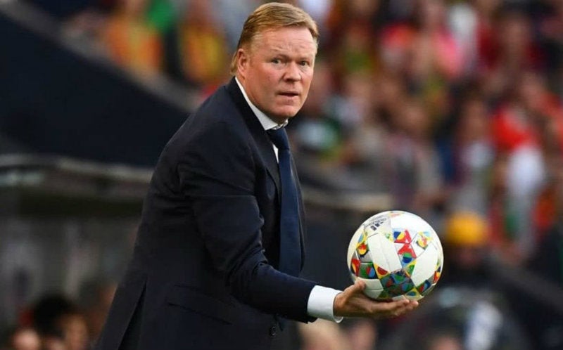 Koeman en partido con Holanda