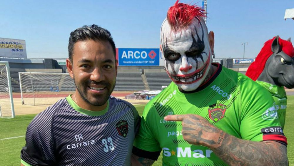 FC Juárez: Pagano le dio la bienvenida a Marco Fabián al estilo de la lucha libre