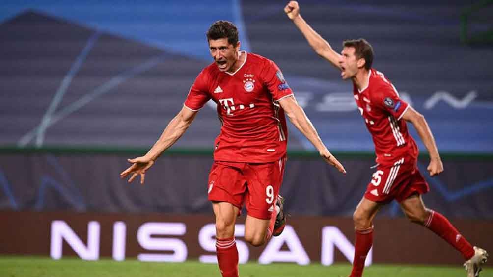 Lewandowski festeja uno de sus goles en la Champions 2019-2020